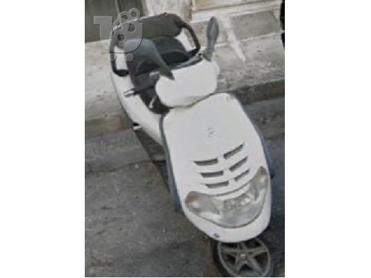 PoulaTo: PIAGGIO Hexagon 125 '04